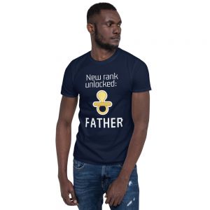 עולם הגיימרים - חולצות ואביזרים חולצות לגיימרים חולצת גיימר New rank unlocked: father 