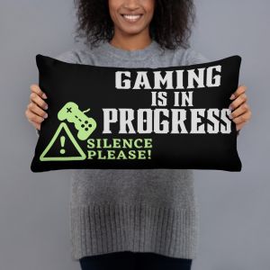 עולם הגיימרים - חולצות ואביזרים כריות לגיימרים כרית גיימר Gaming Is In Progress