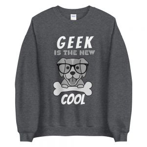 עולם הגיימרים - חולצות ואביזרים סווצ'רטים לגיימרים סוודר גיימר Geek is the new cool שחור לבן